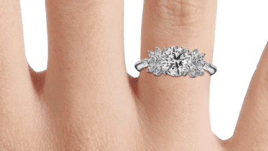 How to Enhance the Appearance of the Platinum Halo Engagement Ring?