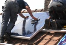 How to Choose the Right Solar Panel Cleaner for Your Home or Business