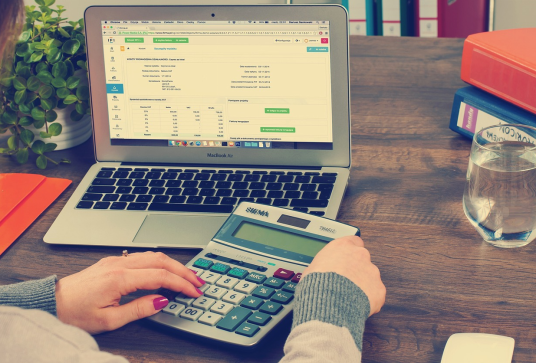 Choosing the Best Bookkeeping Service for Your eCommerce Business